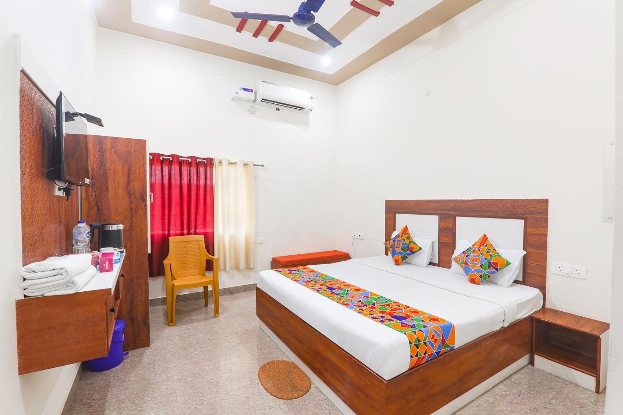 Fabhotel Shree Venkatesh Nileyam Ayodhya Esterno foto